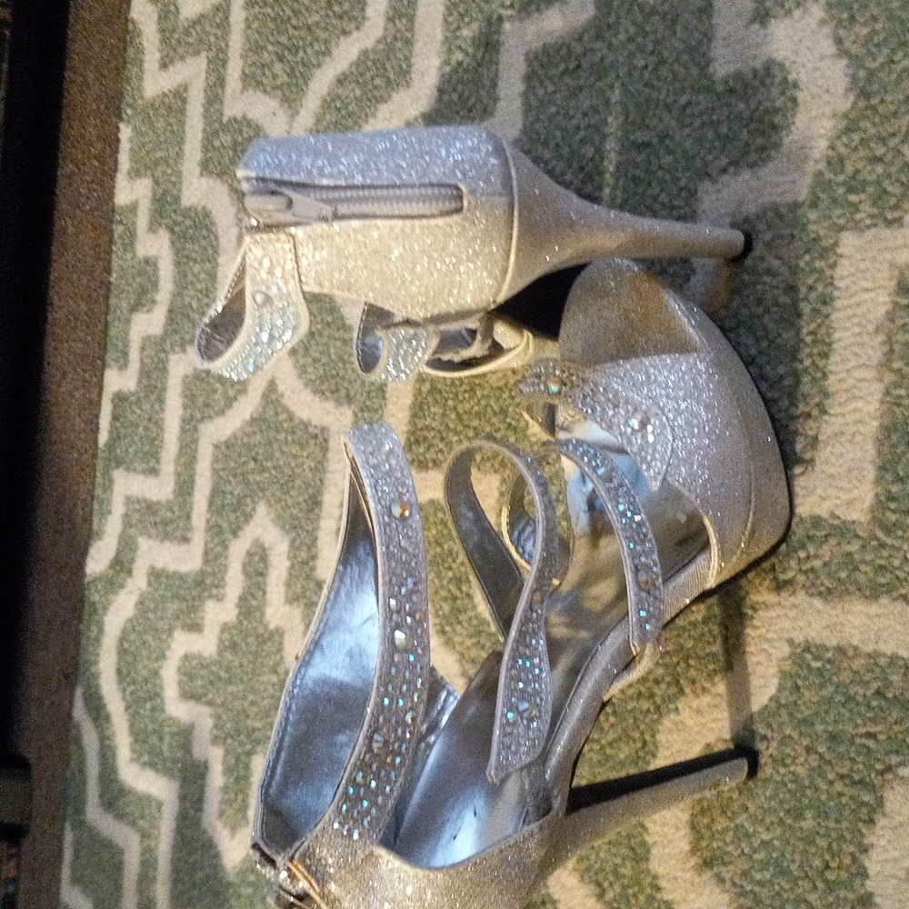 Shoes - Picture 3 of 3